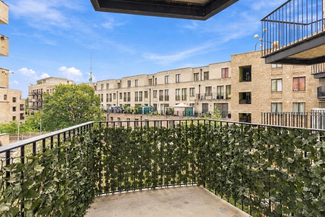 Flat 7 Alestan House, 198, Freston Road, London photo 4