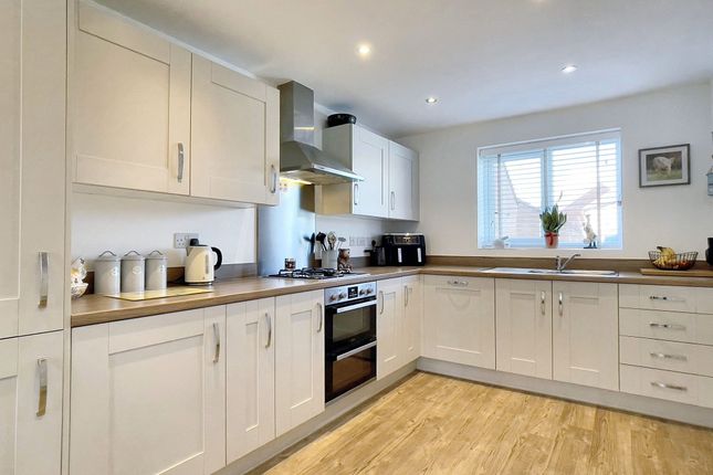 15 Gadsby Road, Coalville photo 3