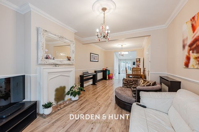 45 Hawthorn Road, Buckhurst Hill photo 3