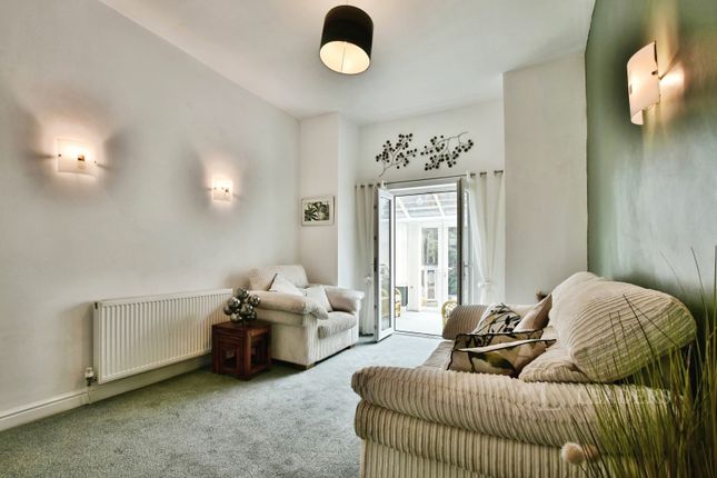 Flat 1A, 33, Springfield Road, Greater Manchester photo 4