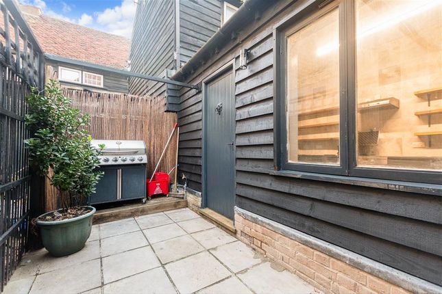 Thumbnail Maisonette for sale in Sun Street, Waltham Abbey, Essex