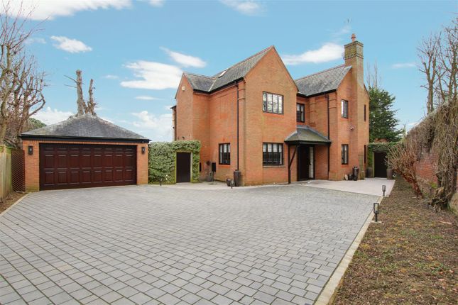 Thumbnail Detached house for sale in Broomer Place, Cheshunt, Waltham Cross