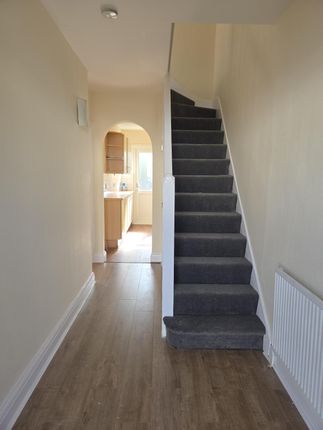 164 Waverley Road, HARROW photo 2