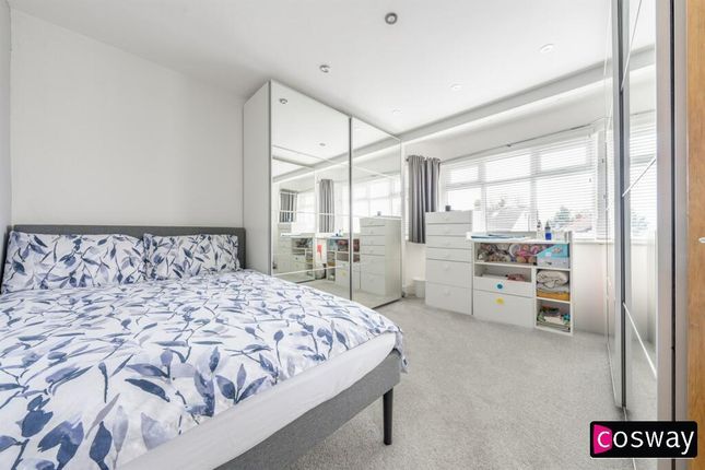 Property for sale in Chatsworth Avenue, Hendon, London