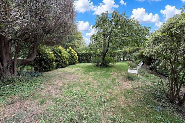 Martlets,, Maudlyn Close, Bramber photo 3