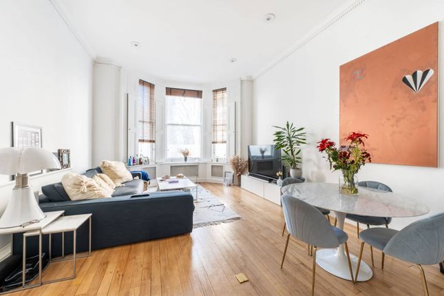 Flat for sale in Linden Gardens, Notting Hill Gate, London