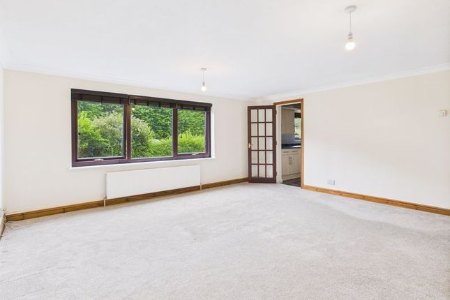12 Woodpecker Court 127, Hastings Road, Tunbridge Wells photo 3