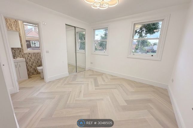 Percy Road, London photo 2
