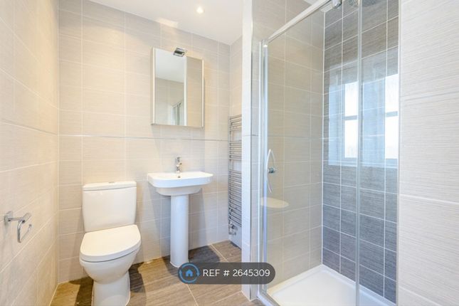 First Floor - Master Bedroom (Ensuite)