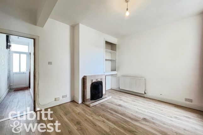 8, Havant Road, Portsmouth photo 3