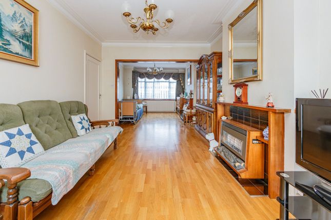 95 Merryhills Drive, Enfield photo 3