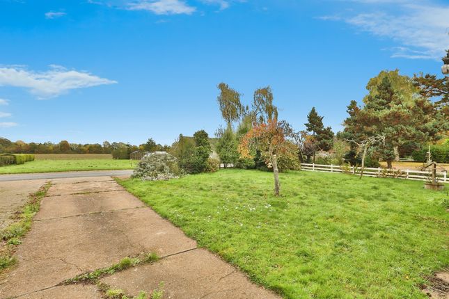 12, Necton Road, Little Dunham photo 2
