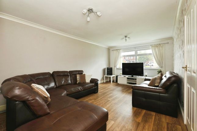 27, Autumn Drive, Rotherham photo 2
