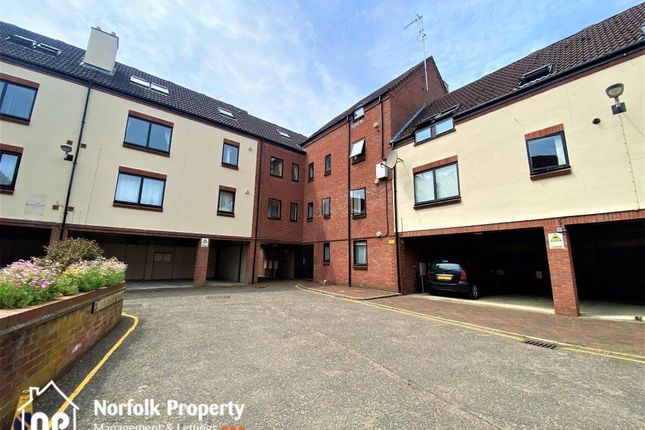 Thumbnail Flat to rent in Mulberry Close, Norwich