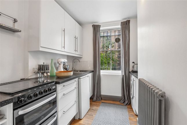 Flat 1, 19, Tavistock Road, London photo 4