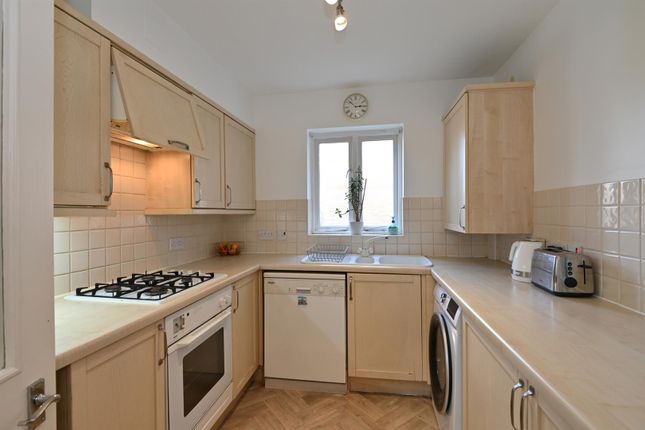 5 Kingsbridge Court, 28, Coverdale Road, London photo 4