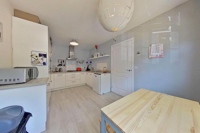 170, Sidney Grove, Herne Bay photo 4