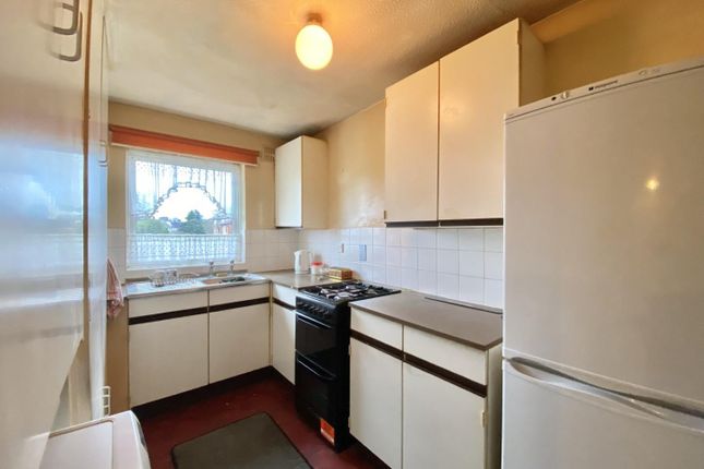 Maisonette for sale in Waterside Close, Northolt