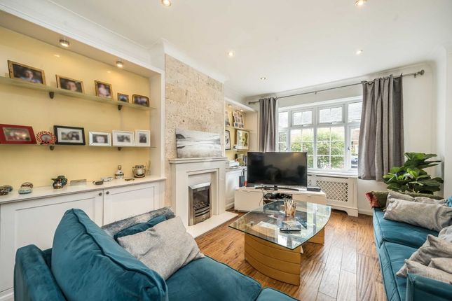 Property to rent in Chase Side Avenue, London