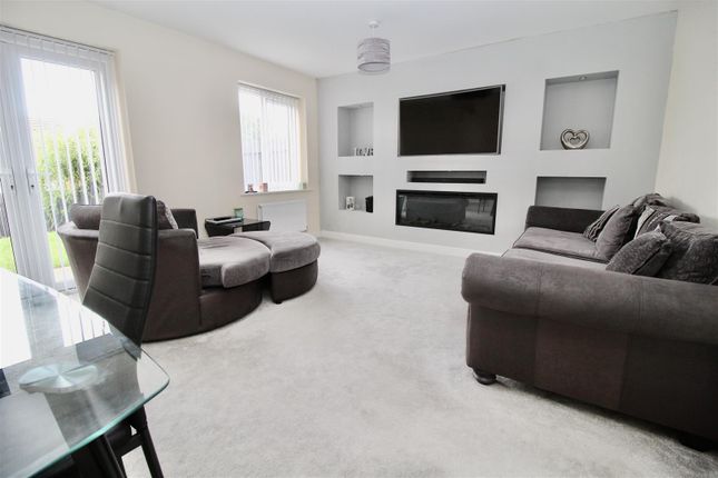 8, Swan Drive, Birmingham photo 2