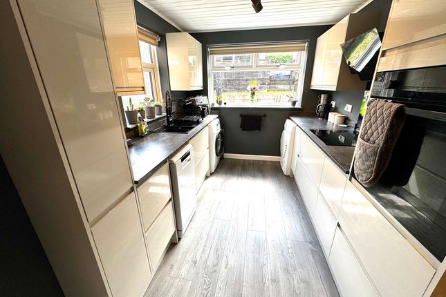 13, Berwyn Way, Nuneaton photo 4