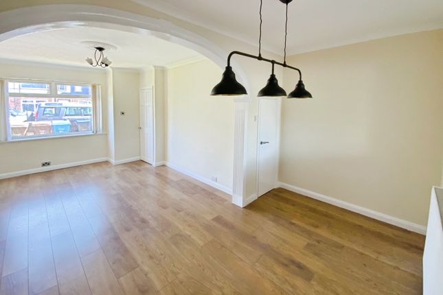 119, Danube Road, Hull photo 3