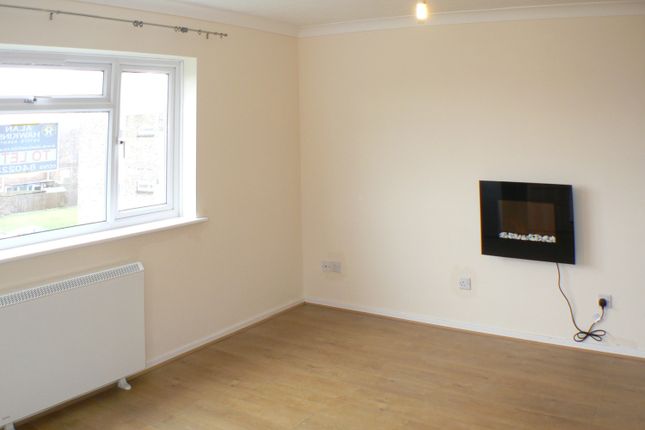 31, Marlborough Court Wootton Bassett, Swindon photo 3