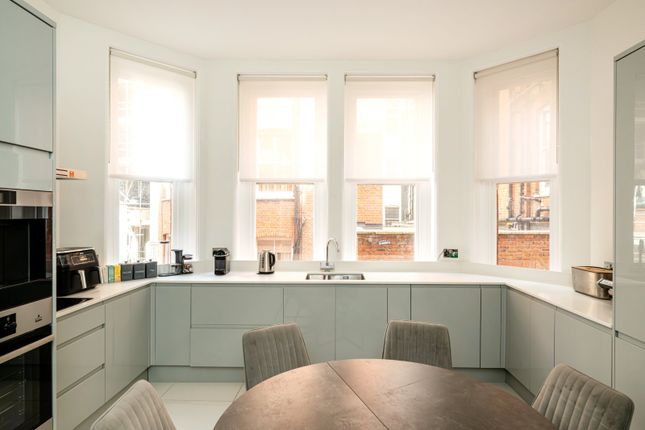 19, Rutland Court, Knightsbridge photo 3
