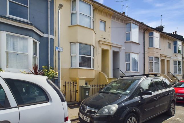 3 Bedroom Flat in BN2 3AF