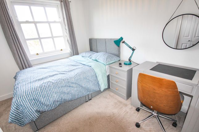 Thumbnail Room to rent in Marlborough Terrace, Old Moulsham, Chelmsford