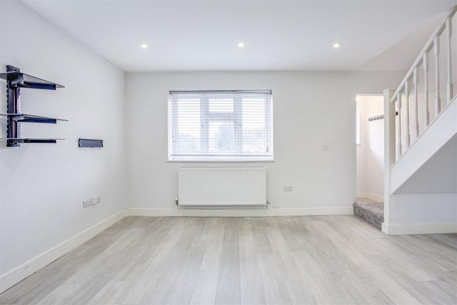 Flat 4, Hicks Farm Way, Hp13 7Aa-11.Jpg