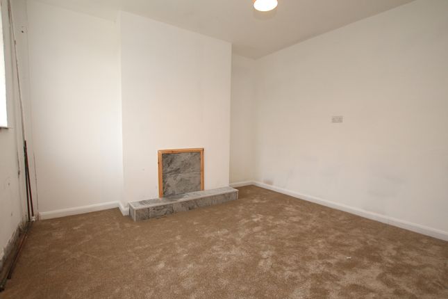 Terraced house for sale in Gray Street, Lincoln