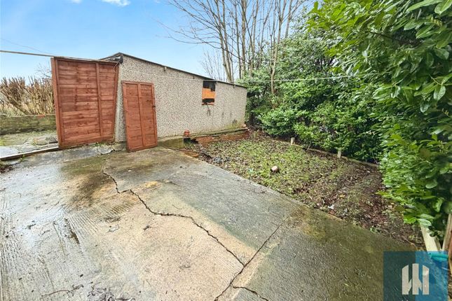 14, Ochrewell Avenue, Huddersfield photo 5