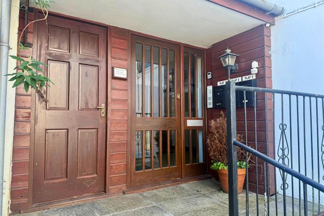 Flat 3, 5, High Street, Ilfracombe photo 3