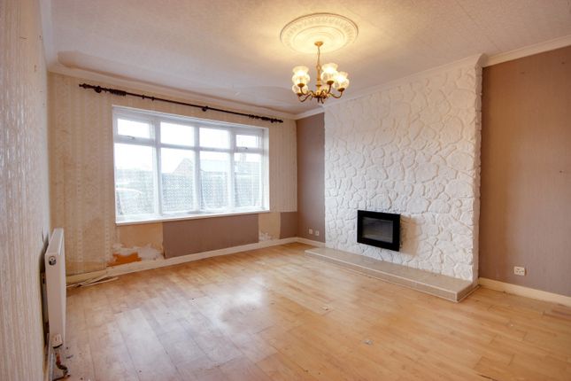 27, Chestnut Avenue, Beverley photo 2
