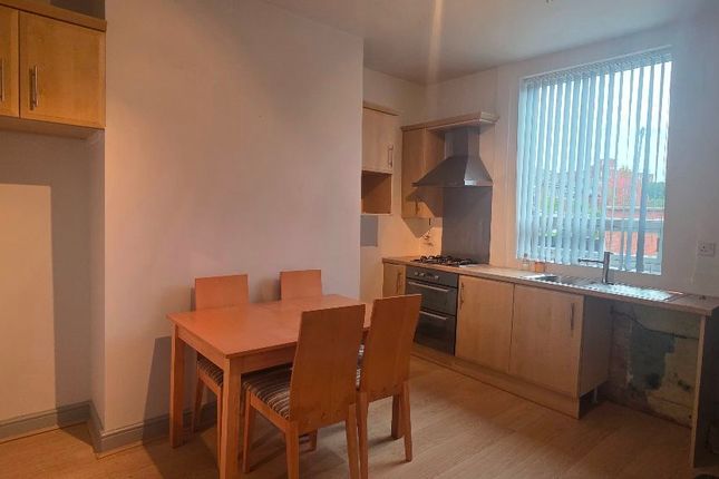 128 Victoria Street, Oldham photo 5