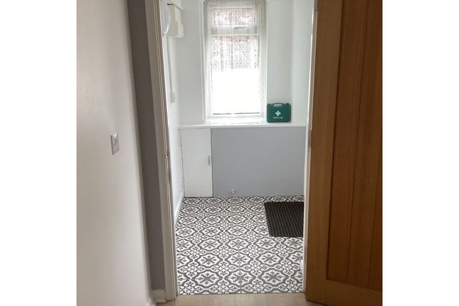 14, Oak Road, Tavistock photo 2