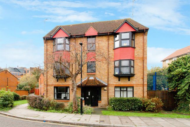 1-bed flat on 67, Coopers Close, London, £375,000