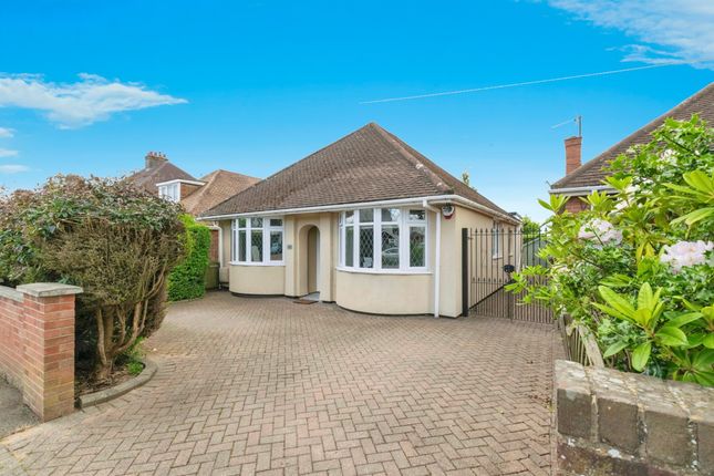 Thumbnail Detached bungalow for sale in Ashcroft Road, Luton