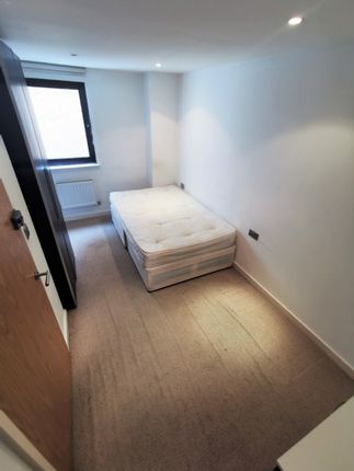 Flat to rent in Eagle Wharf Road, Old Street
