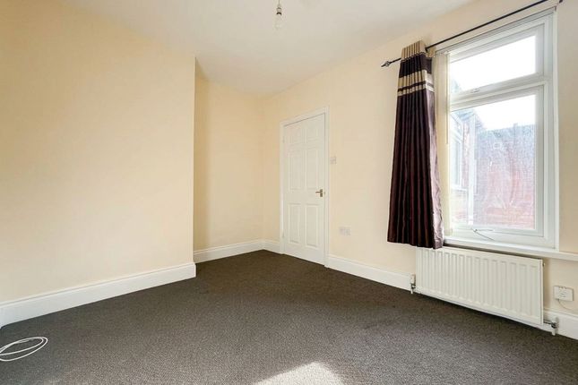 43 Iona Road, Gateshead photo 3