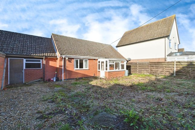 Bungalow for sale in Masefield Road, Diss