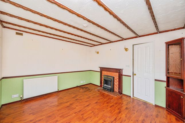 132, Sunflower Close, Derby photo 4