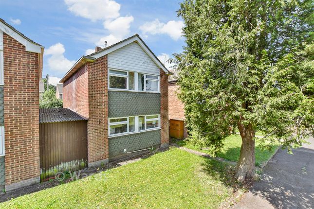 4-bed detached on 7, Bleakwood Road, Chatham, £335,000