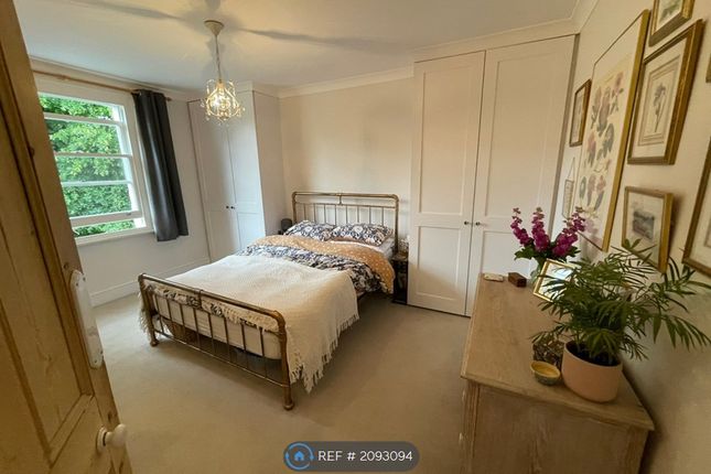 D St Margarets Road, Twickenham photo 3