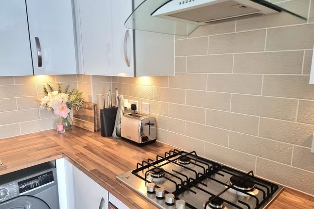 38 Llys Tre Dwr, Bridgend photo 2