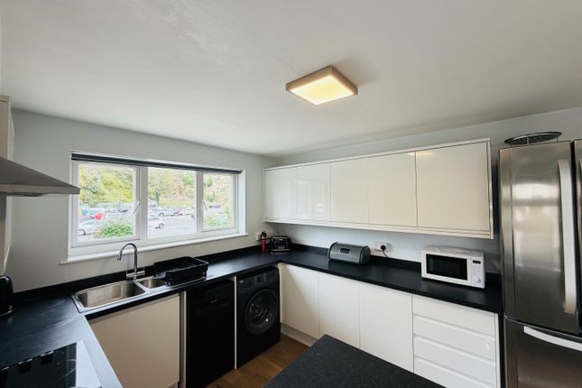 Flat 4, Quarry Court, Falmouth photo 3