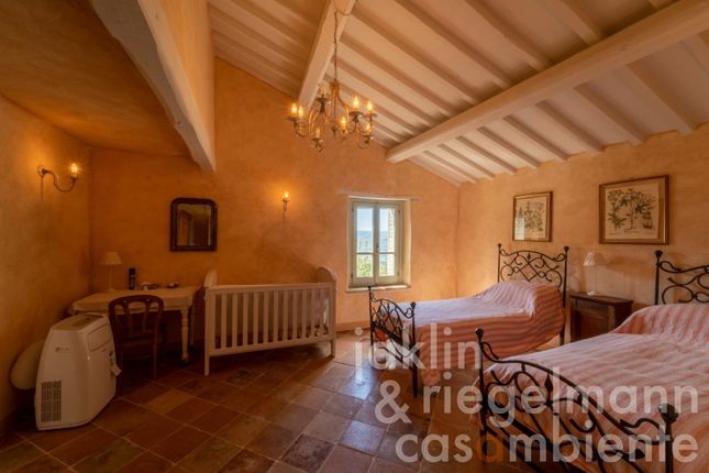 Country house for sale in Italy, Umbria, Perugia, Città di Castello