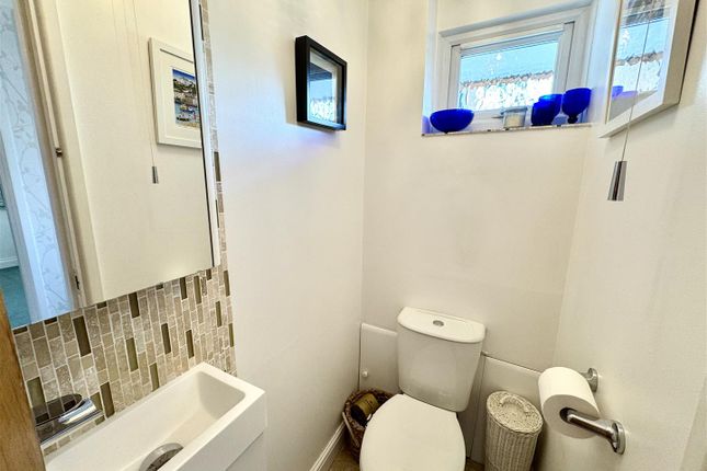 Cloakroom/WC