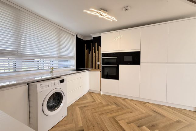 16, Attlee Place, Clydebank photo 3